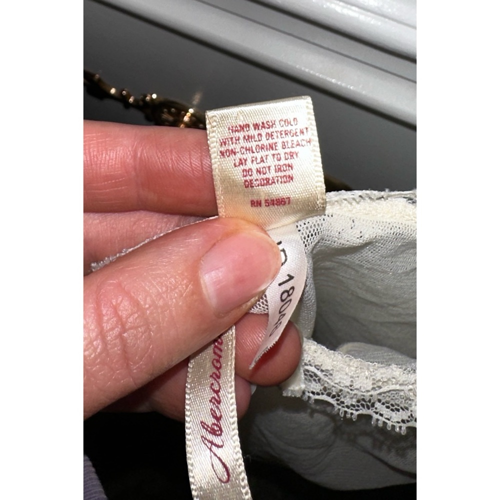 RARE Y2K True Vintage, Abercrombie & Fitch cream, sheer, lace camisole, Sz M - Picture 11 of 16